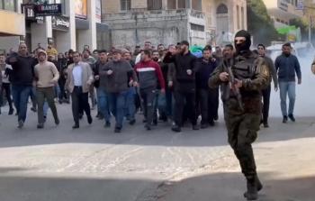 حماس والجهاد: الاعتداء على جنازة الشهيد 