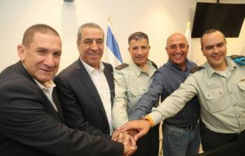 حسين الشيخ في لقاء أمني سابق مع ضباط الاحتلال لبحث وأد المقاومة