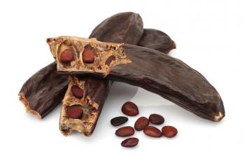 القصب والخروب.. مشروبين شعبيين يتربعان على موائد الصائمين