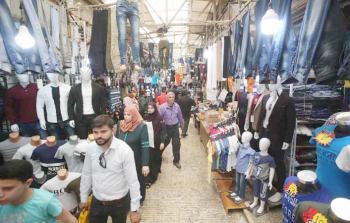 فلسطينيو الداخل المحتل يُنعشون أسواق الضفة الغربية بشراء مستلزمات العيد