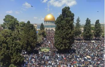 جانب من صلاة الجمعة الأخيرة من رمضان في المسجد الأقصى