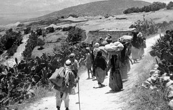 الفلسطينيون المهجرون إثر المجزرة- أرشيف