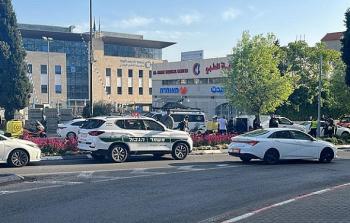 من مكان إطلاق النار التي أصيب خلالها المستوطنان