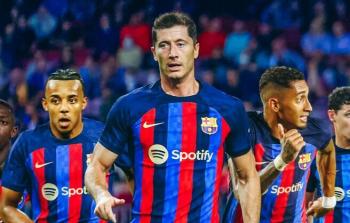 قائمة برشلونة أمام أتلتيكو مدريد في الدوري الإسباني.. عودة بيدري ودي يونج