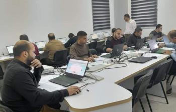 جانب من امتحان استقطاب معلمين من غزة