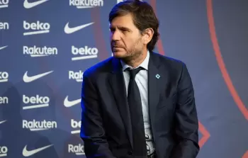 أليماني يتراجع عن استقالته من برشلونة