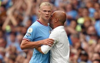 تعليق غوارديولا على المقارنة بين ميسي وهالاند