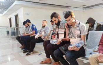 طلبة عائدين من السودان لغزة