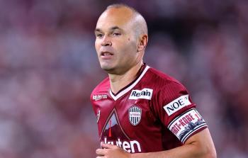 إنييستا يقرر الرحيل عن الدوري الياباني