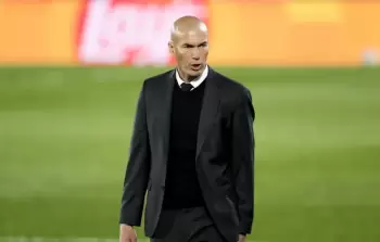 هل يعود زيدان للتدريب من بوابة الدوري الفرنسي؟