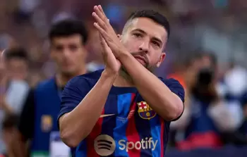 ألبا يعلن رحيله عن برشلونة بعد 11 عاماً