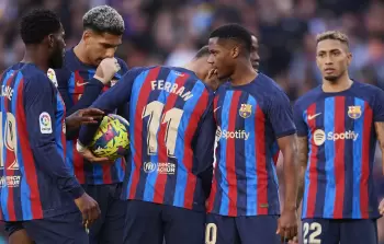 3 لاعبين يريد برشلونة التخلص منهم فوراً