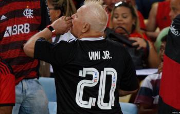 لماذا سيرتدي منتخب البرازيل قميصاً أسود اللون خلال مباراة غينيا؟