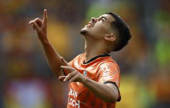 بورنموث يتعاقد مع لاعب الوسط فيفر من ليون