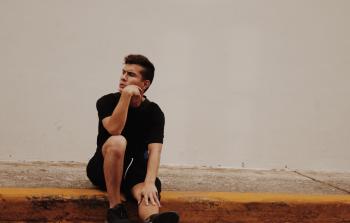 التفكير الزائد.. مرض العصر