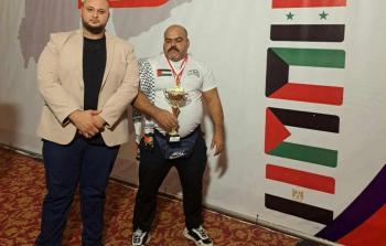 بيروت.. لاجئ فلسطيني يفوز بـ4 ميداليات بـ 