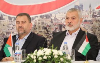 هنية والعاروري يهاتفان والد الشهيد القسامي 