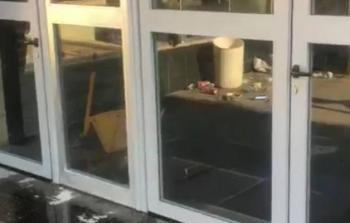 سكب الزيت في طريق رئيس بلدية الاحتلال