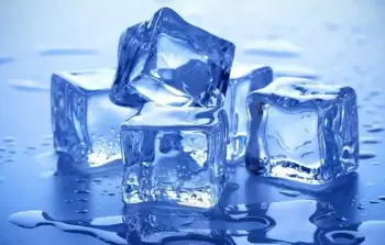 مكعبات من الثلج