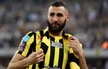 تفاصيل وتطورات أزمة مدرب الاتحاد السعودي وبنزيمة