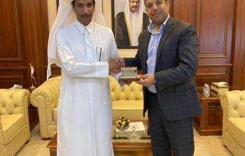 بلدية جباليا النزلة تبحث في الدوحة إمكانية تنفيذ مشاريع لإعادة تأهل الطرق والبنى التحتية