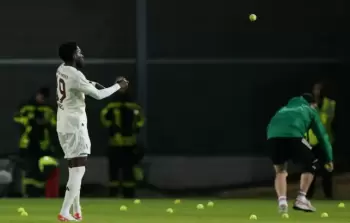 350 يوروا لكل كرة تنس.. عقوبة فريدة لبايرن ميونخ بسبب غضب جمهوره