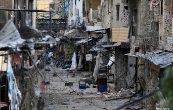 أثار الاشتباكات المسلحة في عين الحلوة (صورة أرشيفية)