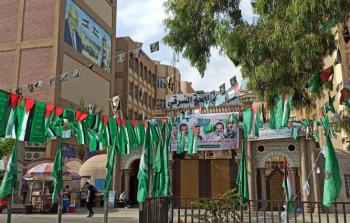 مدخل الأزهر قبيل إزالة اللوحات الجدارية وصور القادة الشهداء