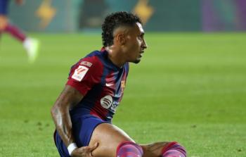 الكشف عن مدة غياب رافينيا عن برشلونة