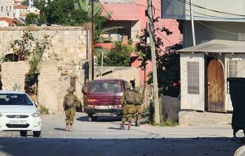 الاحتلال يطلق النار على مركبة فلسطينية جنوب طولكرم