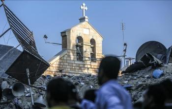 مسيحيون بغزة: تحتنا شهداء وفوقنا دمار في 