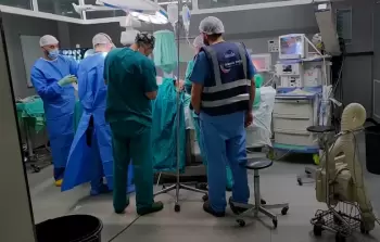 طبيب بريطاني: أطباء غزة منهكون ويواجهون حالات 