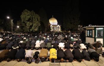 40 ألف مصلٍ يؤدون صلاتي العشاء والتراويح في المسجد الأقصى