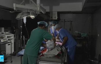 طبيب بريطانيّ يروي معاناةً المدنيِّين بغزَّة وتأثير الحرب على حياته