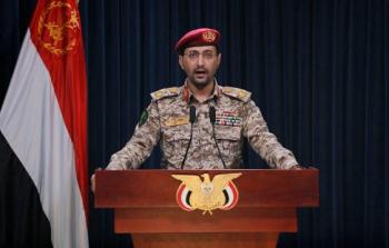 الحوثيون: استهدفنا مطار 