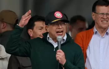 رد قاس من الرئيس الكولومبي على مسؤولة أمريكية اتهمته بـ”معاداة السامية”