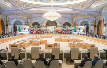 القمَّة العربيَّة الإسلاميَّة... متَّى تتحوَّل قراراتها إلى خطوات عمليَّة؟ سياسيُّون يجيبون