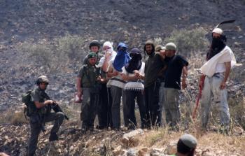 مستوطنون يعتدون على مزارعين في سالم شرق نابلس