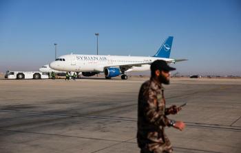 أول طائرة مدنية تقلع من مطار دمشق إلى مطار حلب