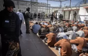 بالأسماء: قائمة جديدة لـ 42 أسيرًا من قطاع غزَّة وأماكن احتجازهم