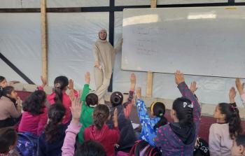 خيمةُ القدس التَّعليميَّة.. مبادرةٌ تُضيء طريقَ التَّعليم في غزَّة