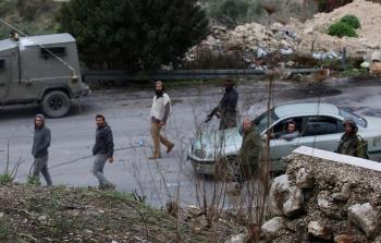 المستوطنون هاجموا منازل المواطنين الفلسطينيين تحت حماية جيش الاحتلال الإسرائيلي