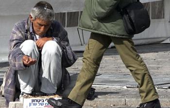 تحليل: زيادة النَّفقات العسكريَّة وتراجع الإيرادات يوسِّع دائرة الفقر في دولة الاحتلال