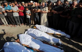 انتشال 10 شهداء شرقي رفح (أرشيف)