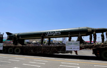 القوَّات المُسلَّحة اليمنيَّة تكشفُ تفاصيلَ عملياتٍ عسكريَّة دكَّت قلب الكيان الصّهيوني