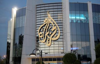 السلطة تحظر موقع قناة الجزيرة وبثها الإذاعي على موجة FM