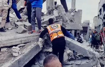 الدِّفاع المدني: طواقمُنا تواصل انتشالَ جثامين الشُّهداء وتسجيل بيانات المفقودين