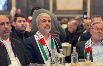 حماس وعددٌ من قادة الفصائل يلتقون الأسرى المحررين في القاهرة