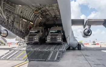 ترامب يلغي قيودًا فرضها بايدن على تصدير الأسلحة الأمريكية