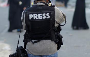 صحفيون يكشفون تفاصيلَ مروّعة خلال اعتقالهم في سجون الاحتلال